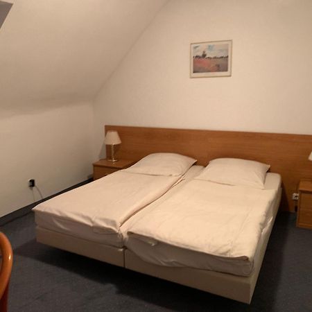 Waldhotel Hensel'S Felsenkeller Frankfurt am Main Kültér fotó